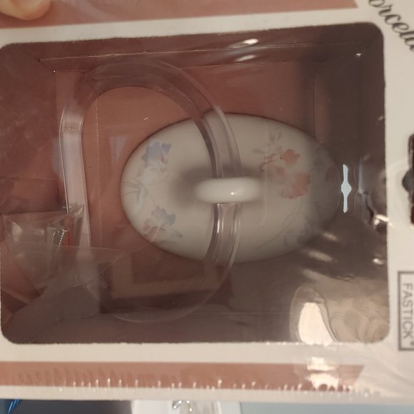 New Porcelain Towel Ring Shabby Chic Floral - Picture 3 of 8